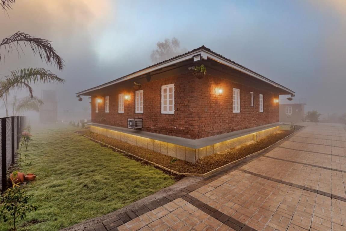 The Earth Farm Vila Nashik Exterior foto
